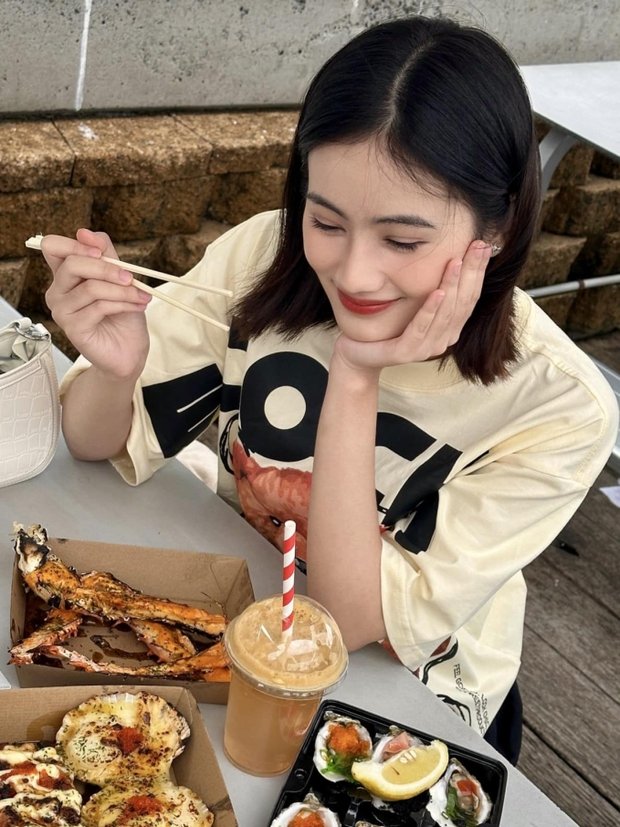 Hoa hậu Ý Nhi