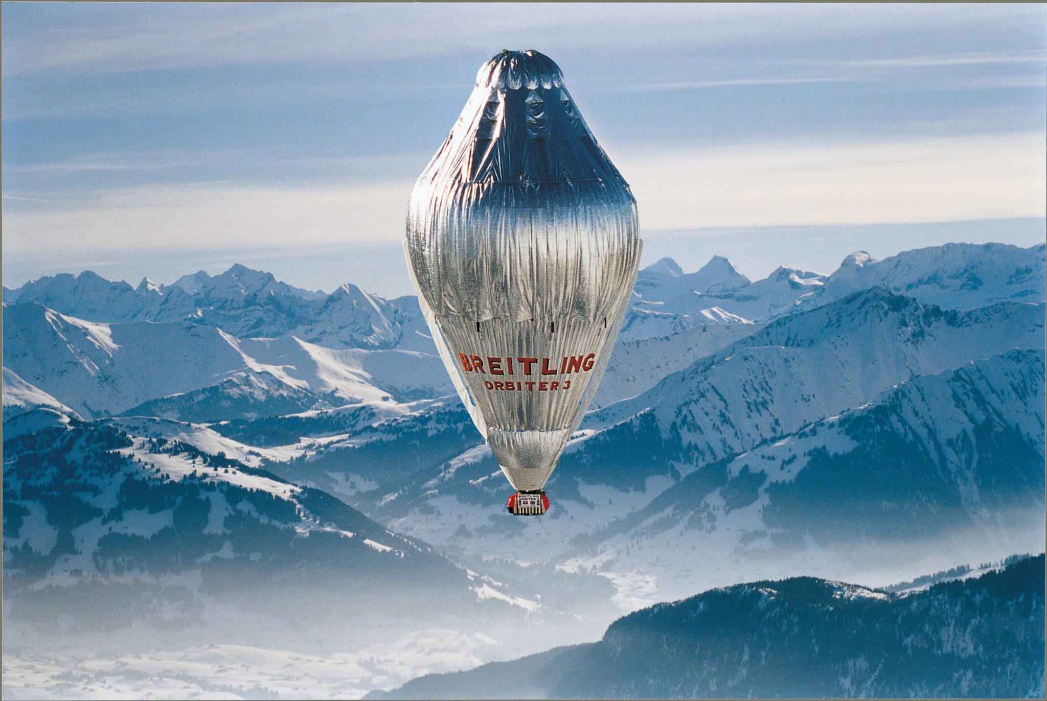 Tái hiện chuyến bay lịch sử với Breitling Aerospace B70 Orbiter