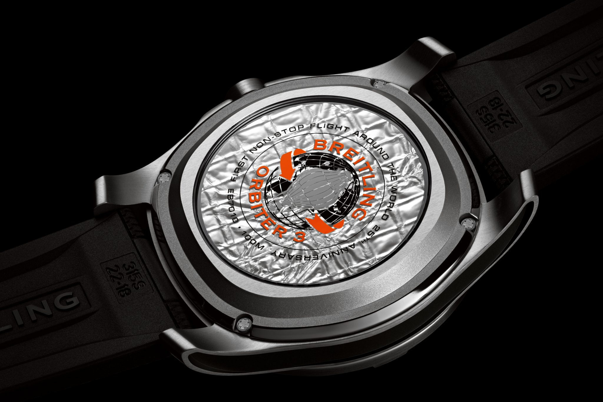 Tái hiện chuyến bay lịch sử với Breitling Aerospace B70 Orbiter