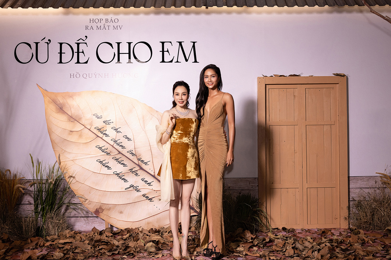 Hồ Quỳnh Hương trở lại cùng bản ballad Cứ Để Cho Em gây xao xuyến