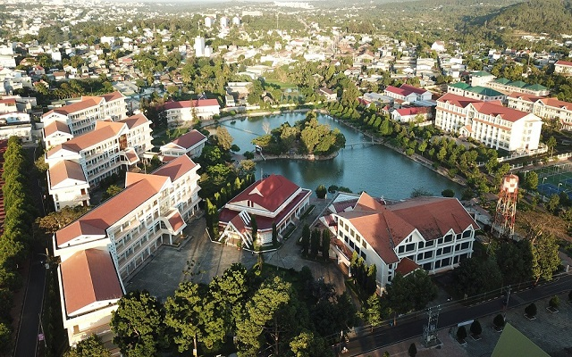Không phải NEU hay FTU, trường ĐH này mới là "bệ phóng" giúp ông Đặng Lê Nguyên Vũ trở thành "tỷ phú cà phê": Học phí dưới 25 triệu/năm, nhiều ngành 15 điểm là đỗ