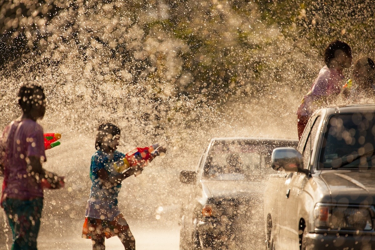  Lễ hội té nước Songkran
