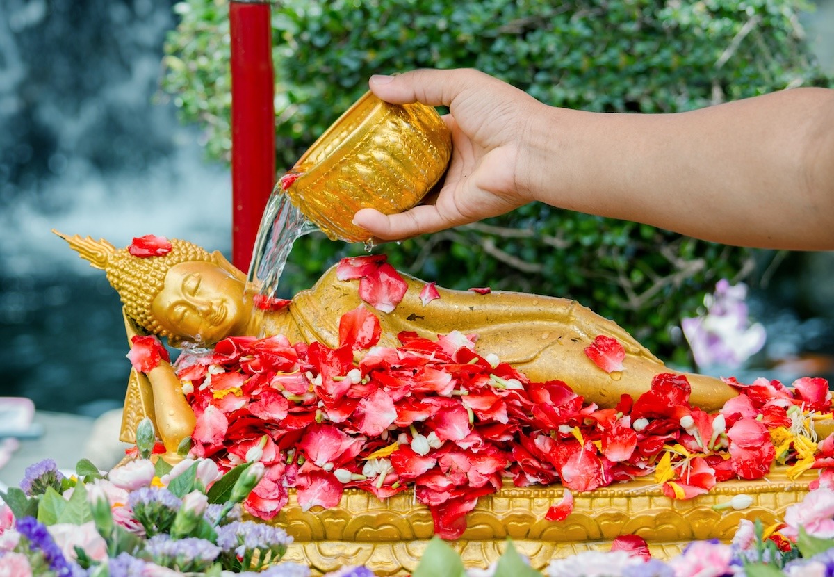  Lễ hội té nước Songkran