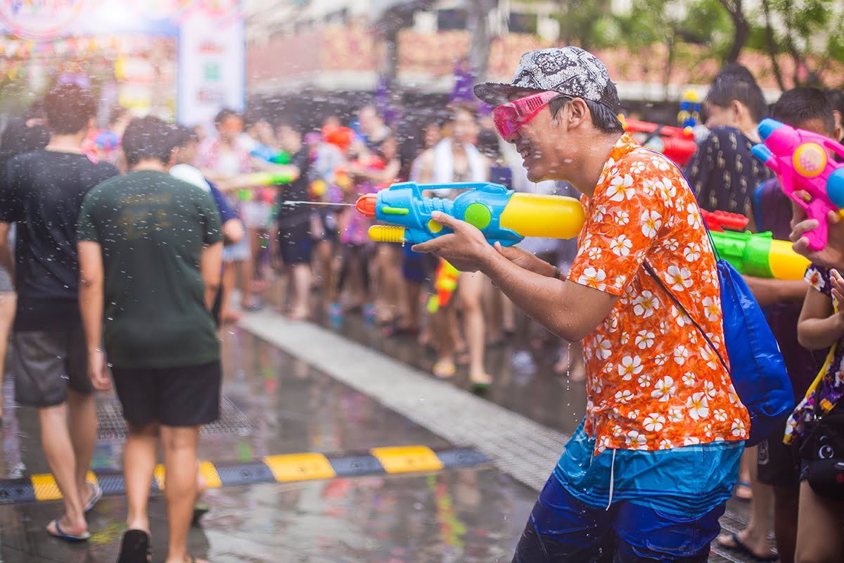  Lễ hội té nước Songkran