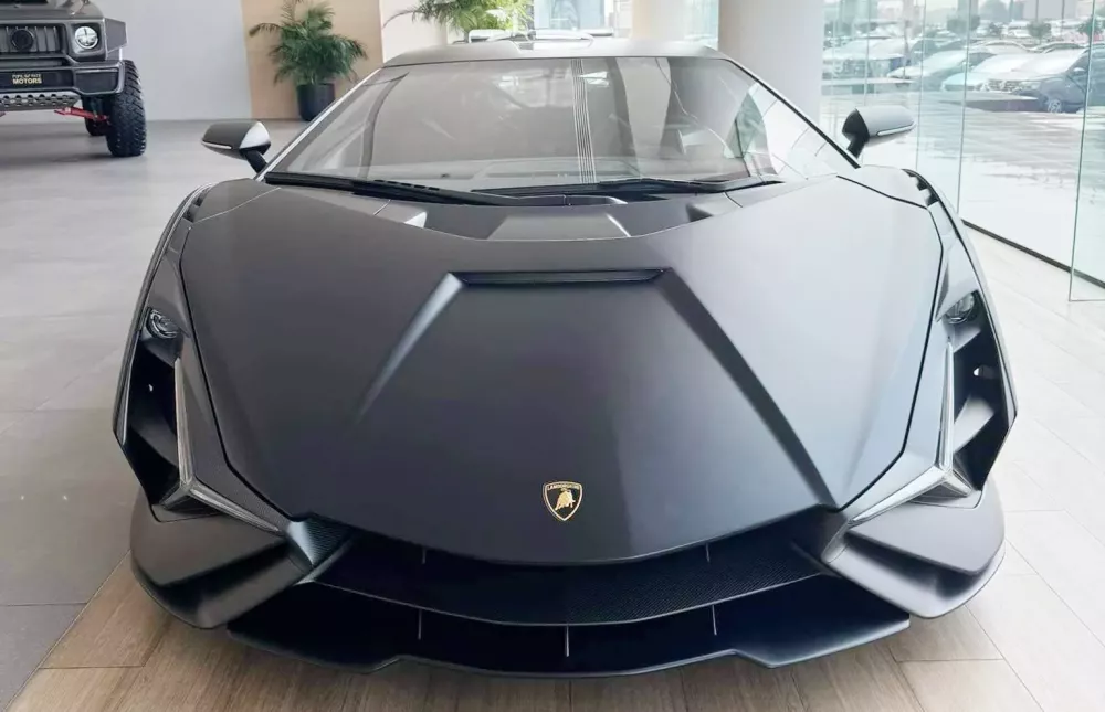 Siêu phẩm Lamborghini Sian của Hoàng Kim Khánh sẽ lại được nhập về Campuchia như Koenigsegg Regera và McLaren Senna?