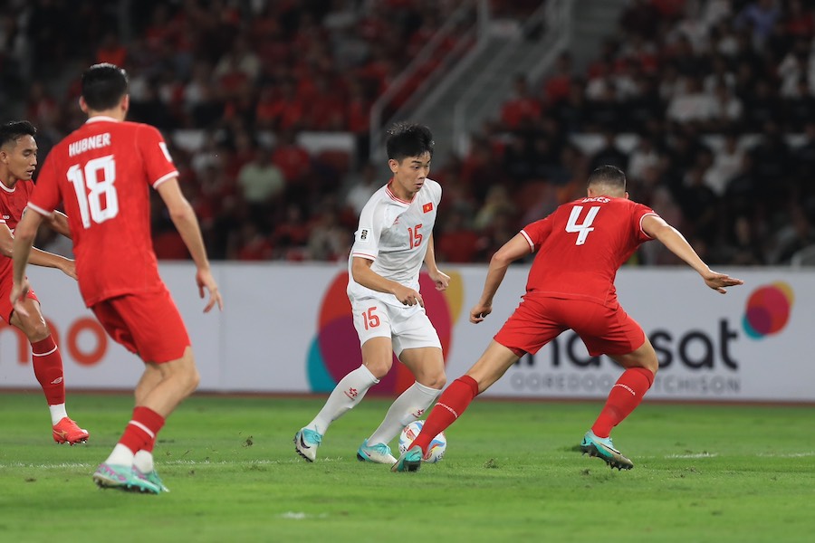 Cơ hội cuối cùng cho huấn luyện viên Troussier