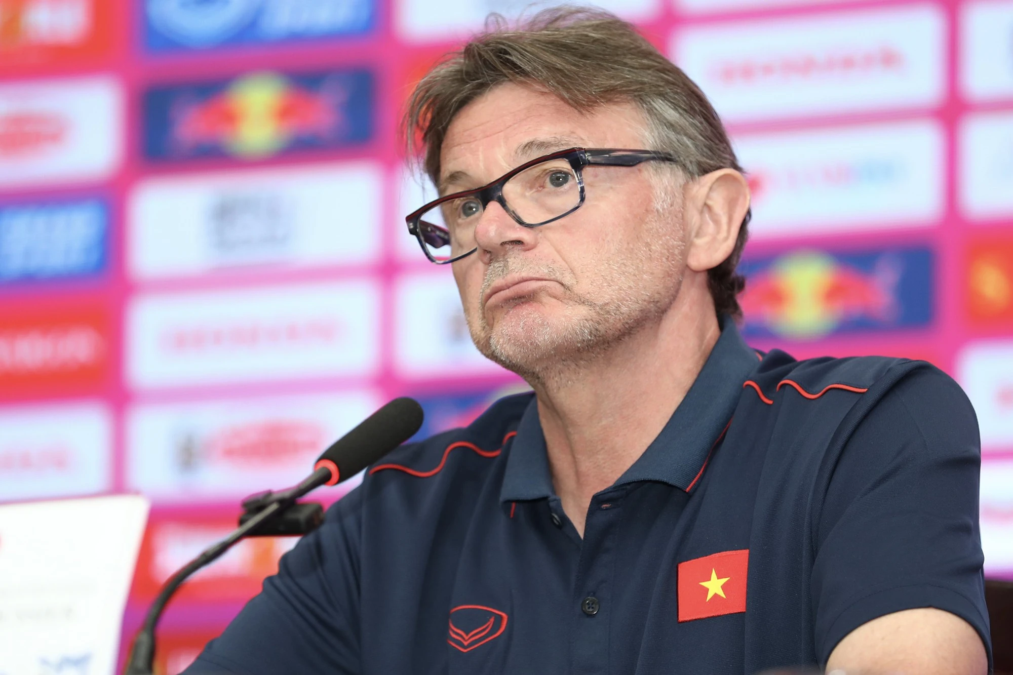 Cựu HLV Thái Lan bất ngờ muốn dẫn dắt ĐT Việt Nam thay HLV Troussier