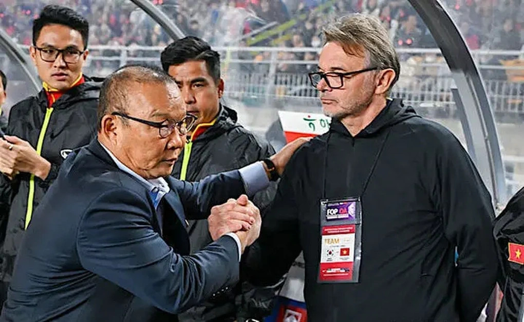 HLV Troussier mất việc, thầy Park trở lại dẫn dắt tuyển Việt Nam?