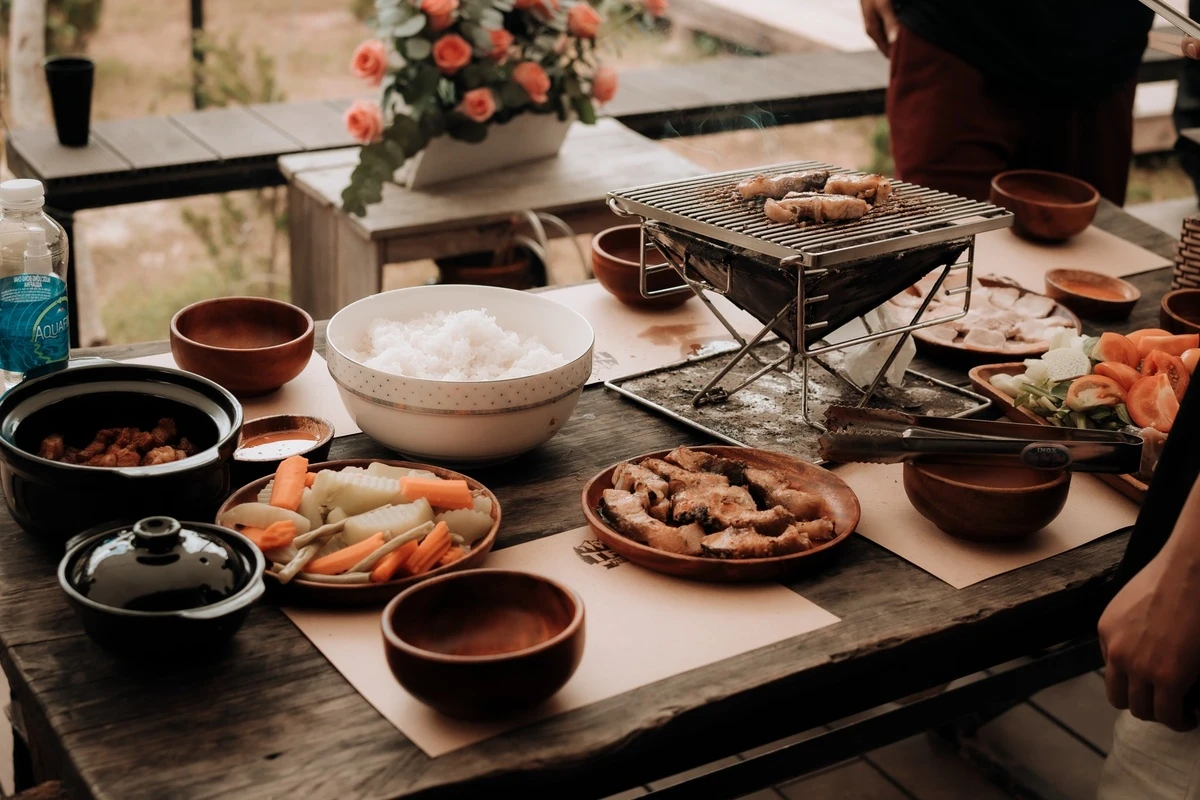 Vào rừng chill nhạc, chèo SUP, bắn cung giữa lòng Đà Lạt