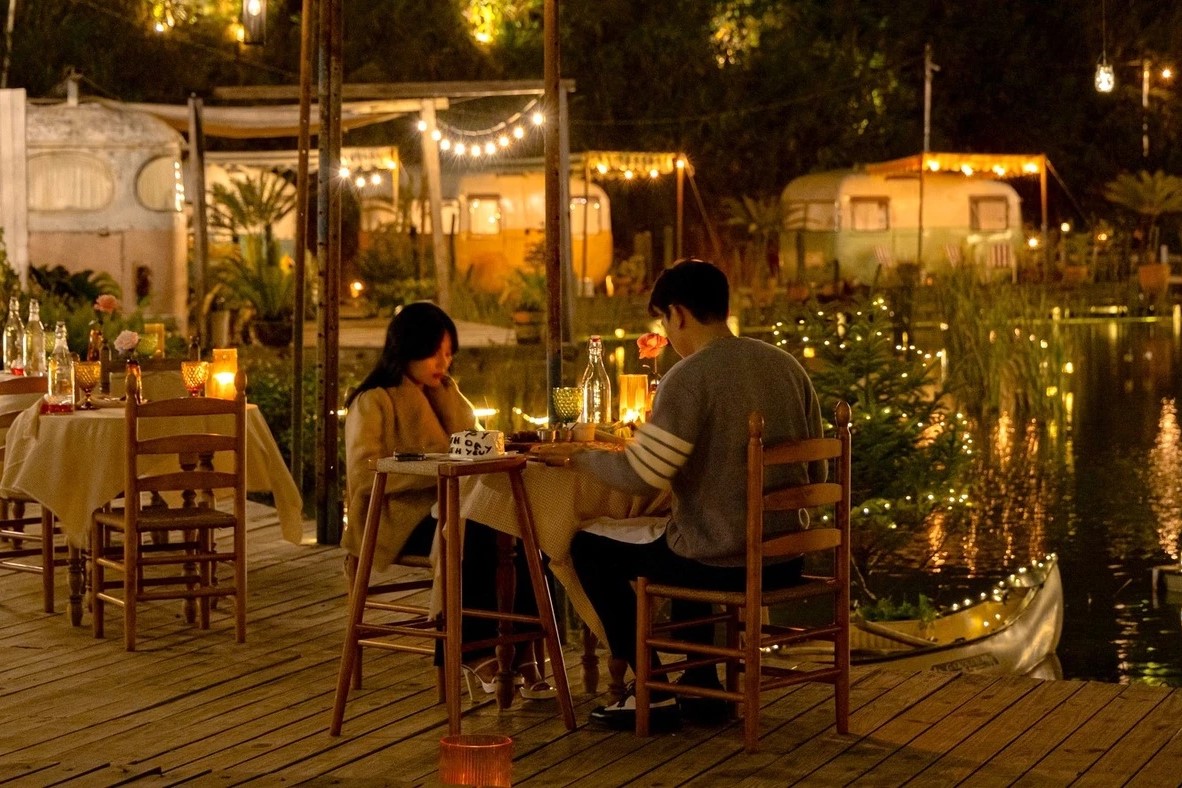Vào rừng chill nhạc, chèo SUP, bắn cung giữa lòng Đà Lạt