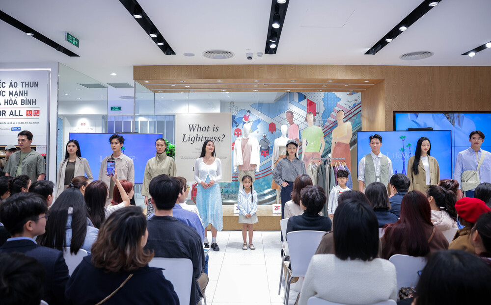 Xu hướng, công nghệ và cảm xúc trong BST Uniqlo Xuân-Hè 2024