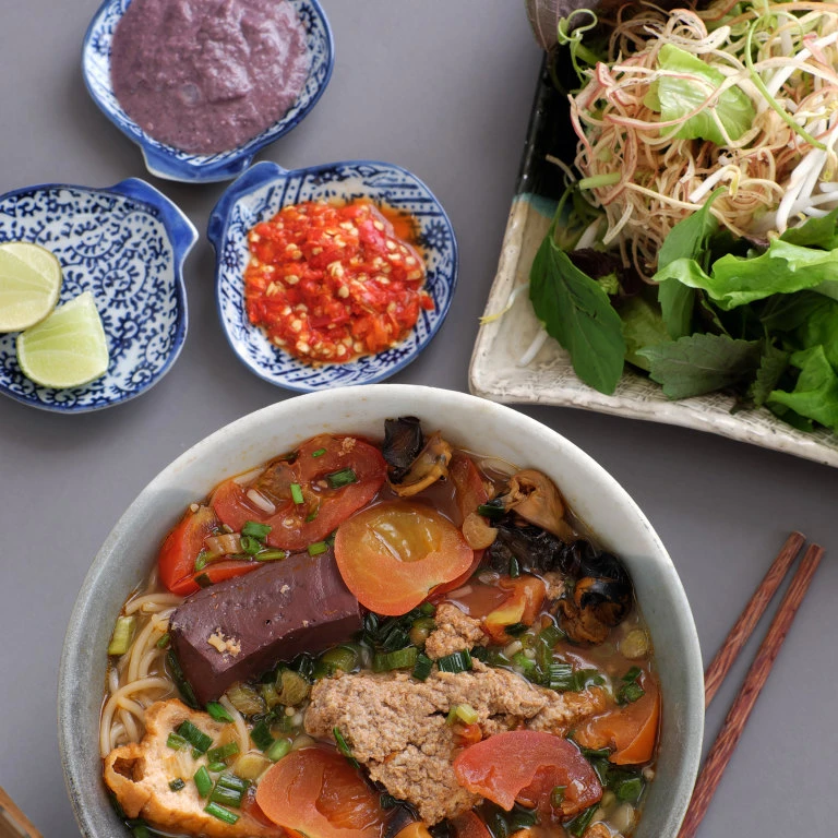 Món bún phổ biến ở Việt Nam