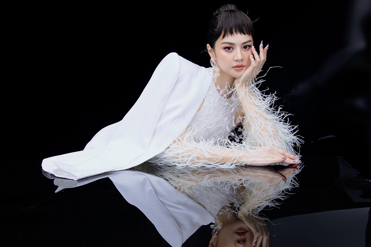 NTK Jenny K Tran chinh phục thời trang may đo