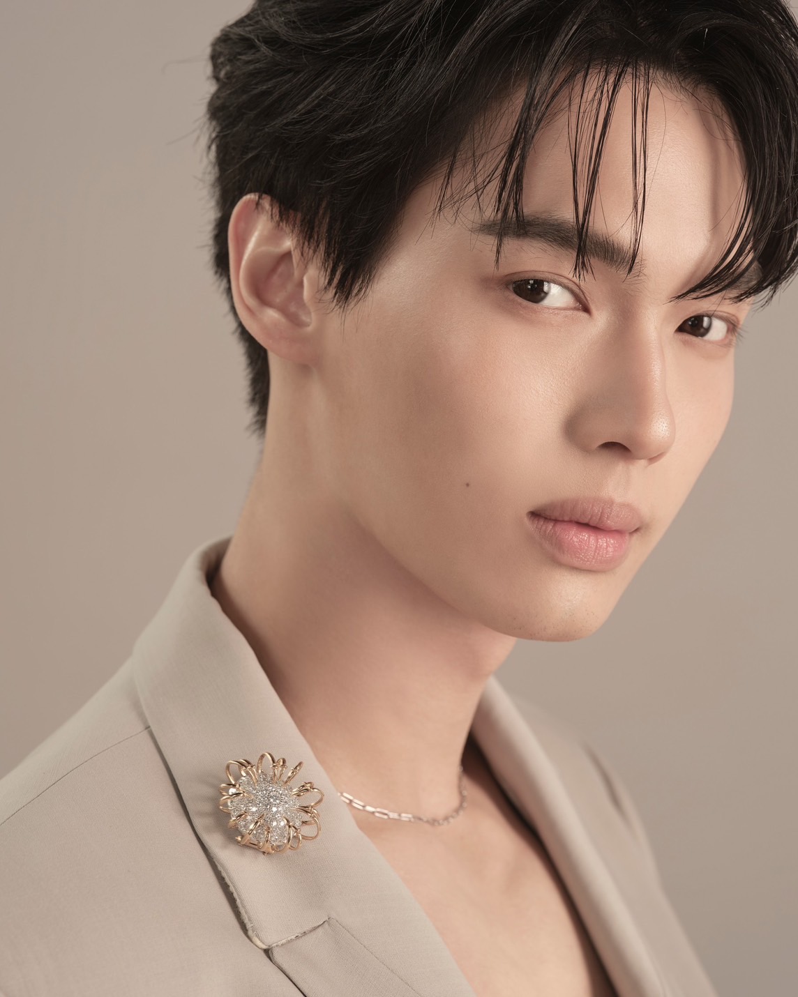 Tiffany & Co. chào đón tân đại sứ thương hiệu Win Metawin