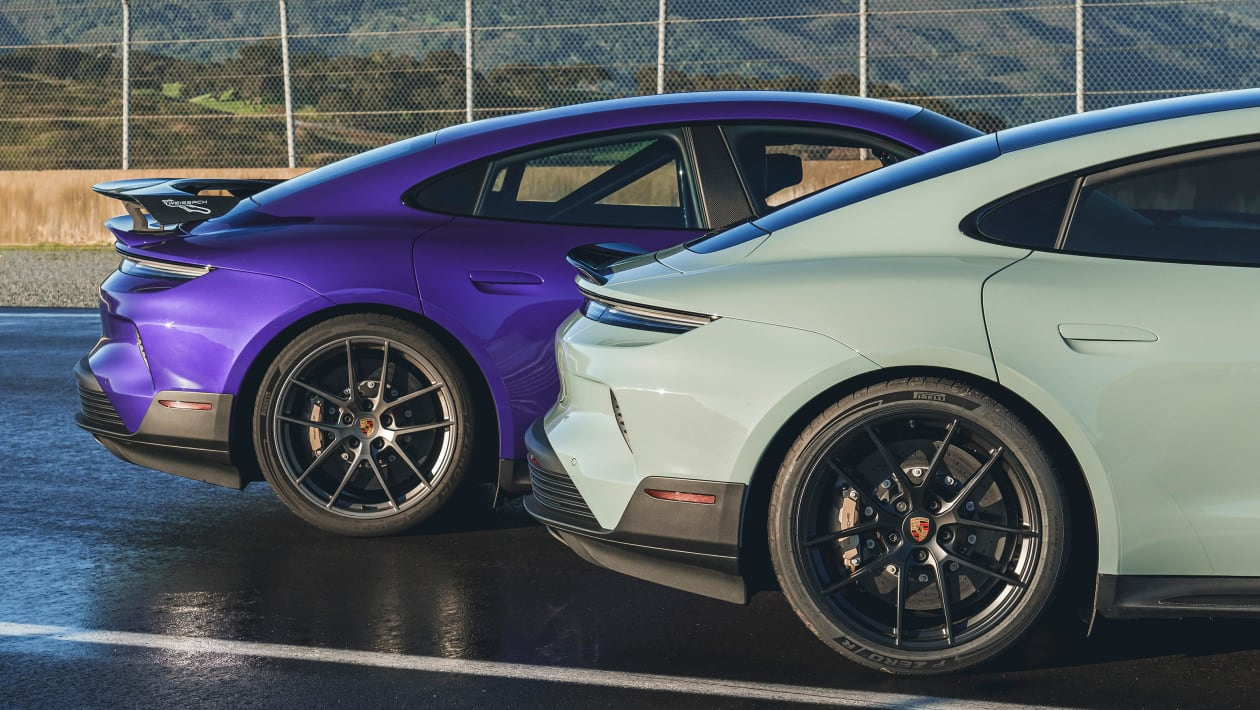 'Cơn lốc' Porsche Taycan Turbo GT của làng xe điện: 2,2 giây tăng tốc từ 0-100 km/h