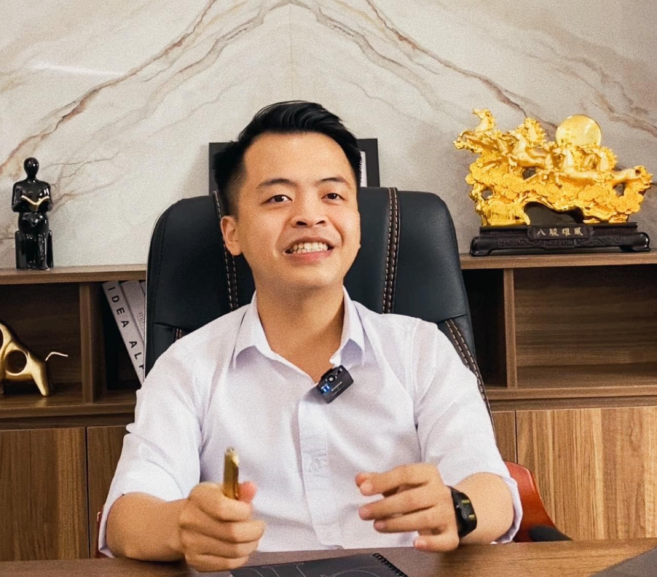 Tiktoker Phạm Thoại 
