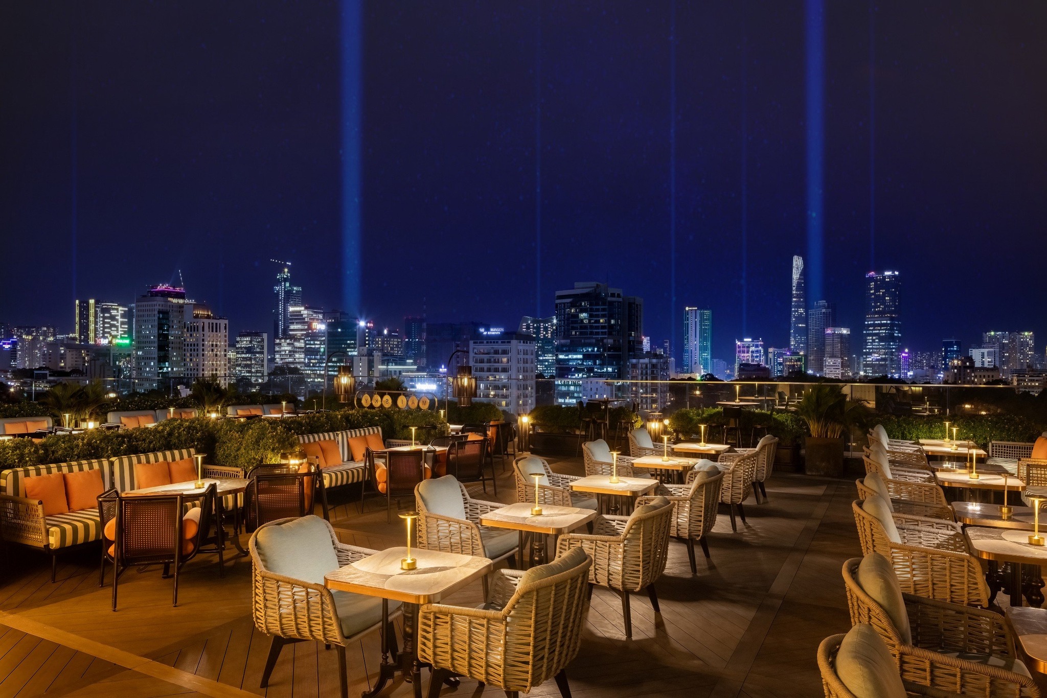 Rooftop bar Mai Sky