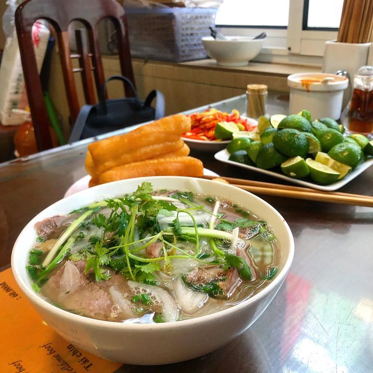 Phố ẩm thực Hà Nội