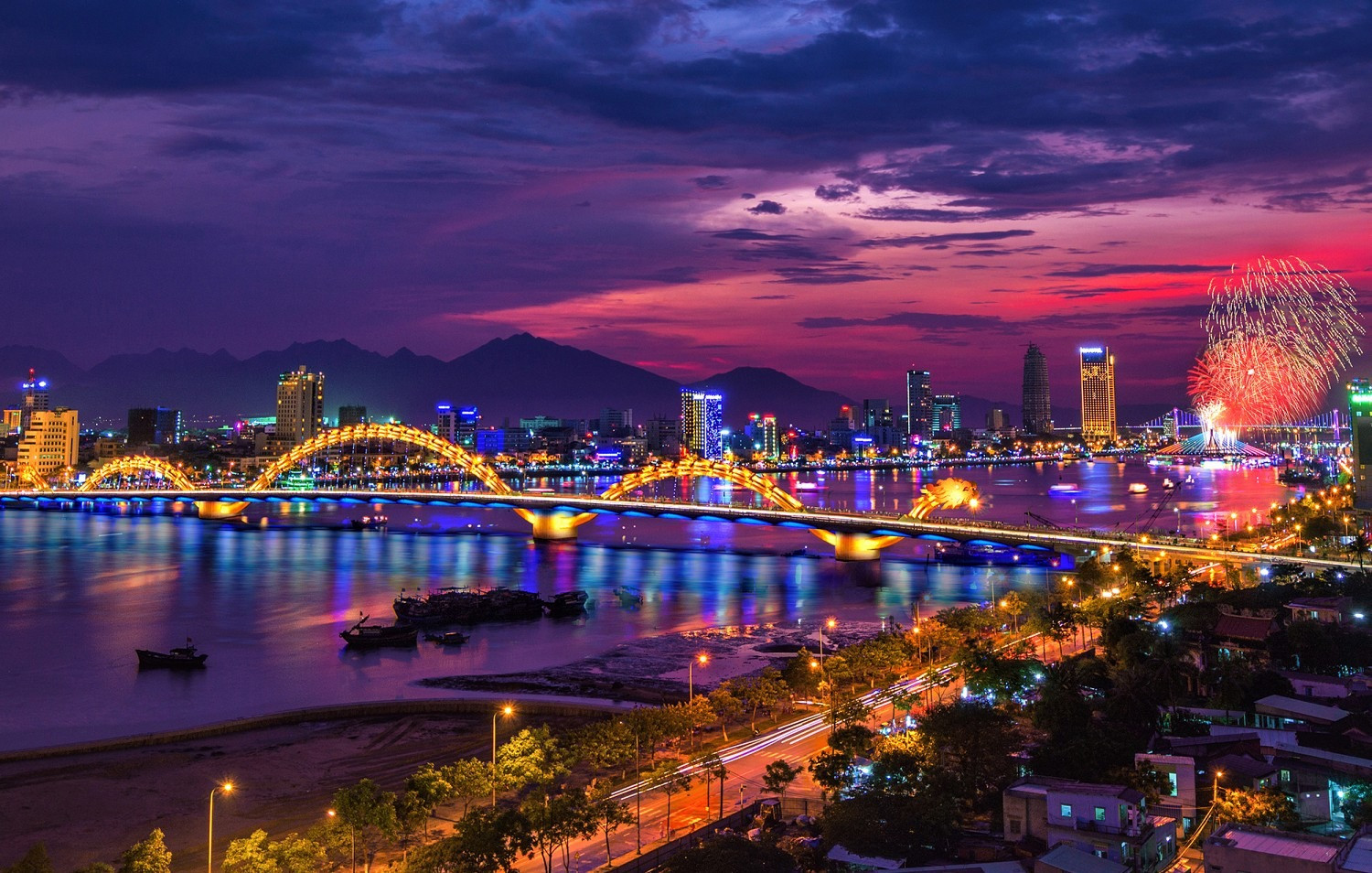 Ăn gì ở Đà Nẵng