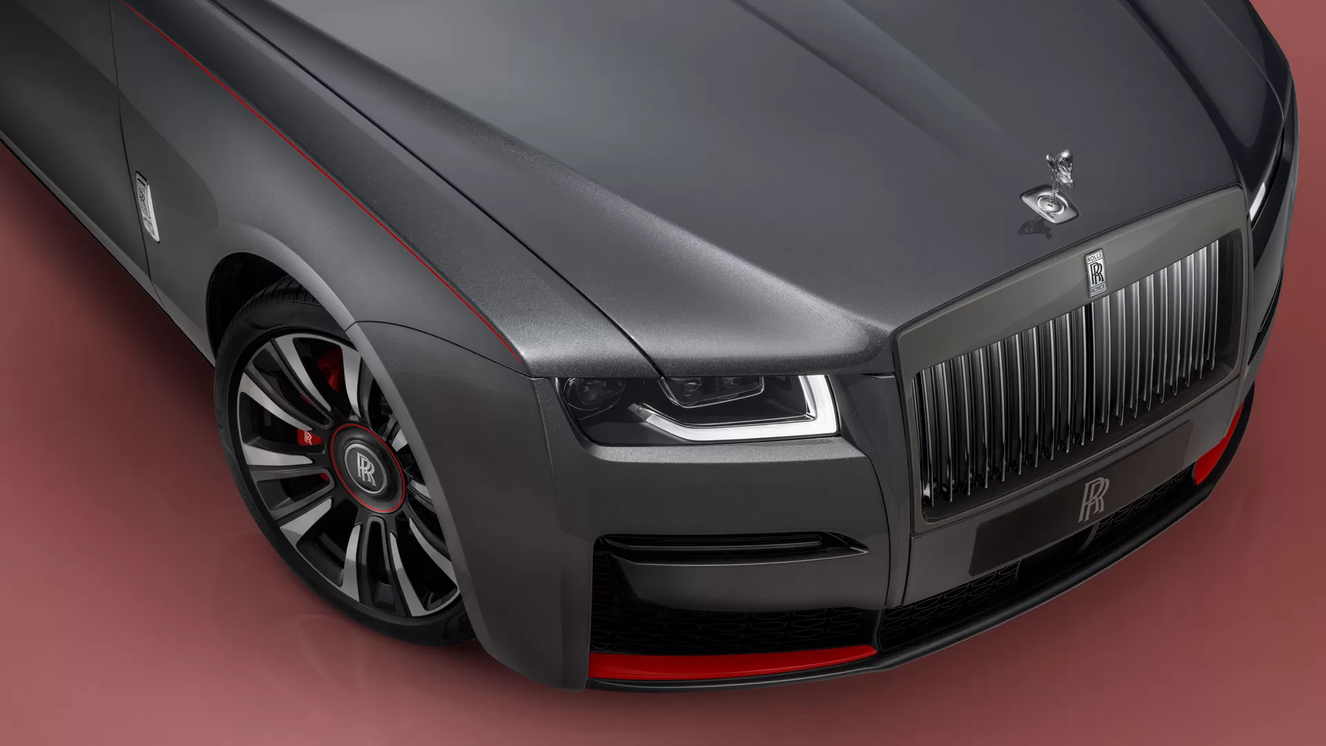 Chiêm ngưỡng “xế hộp” Ghost Prism phiên bản kỷ niệm 120 năm thành lập Rolls-Royce