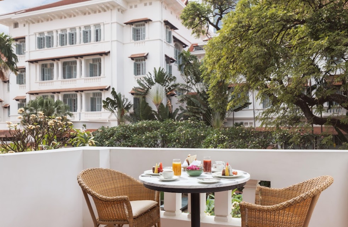 Đẳng cấp khách sạn thành phố tốt nhất thế giới: Raffles Hotel Le Royal Phnom Penh