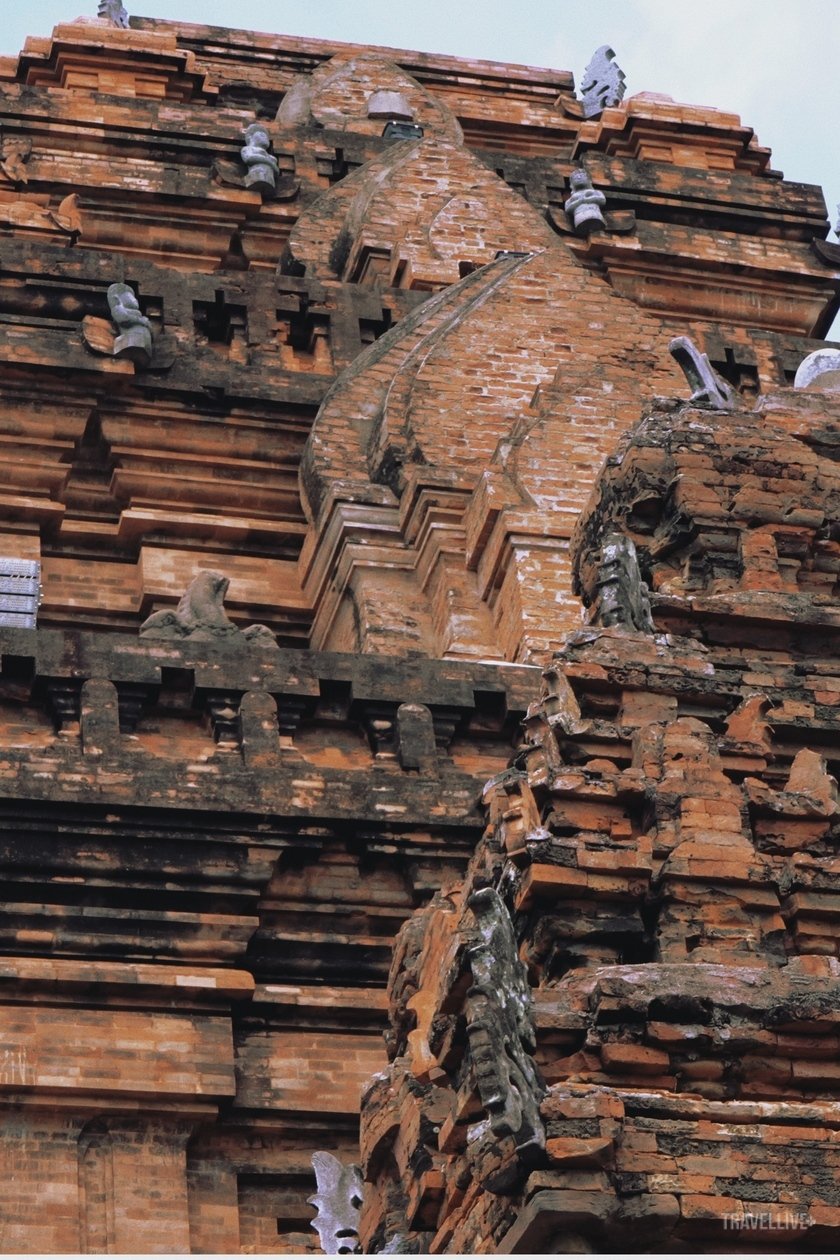 Nét Chăm rực rỡ giữa lòng phố thị Nha Trang