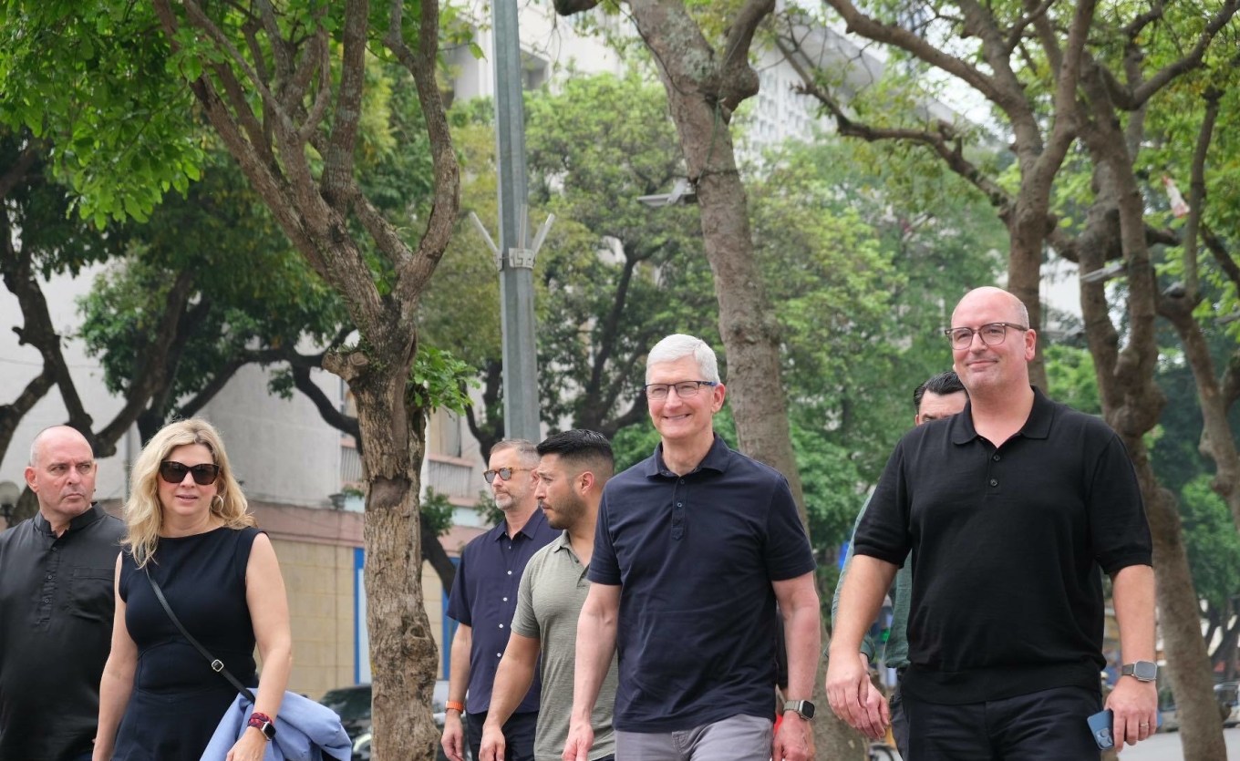 Tim Cook đến Việt Nam