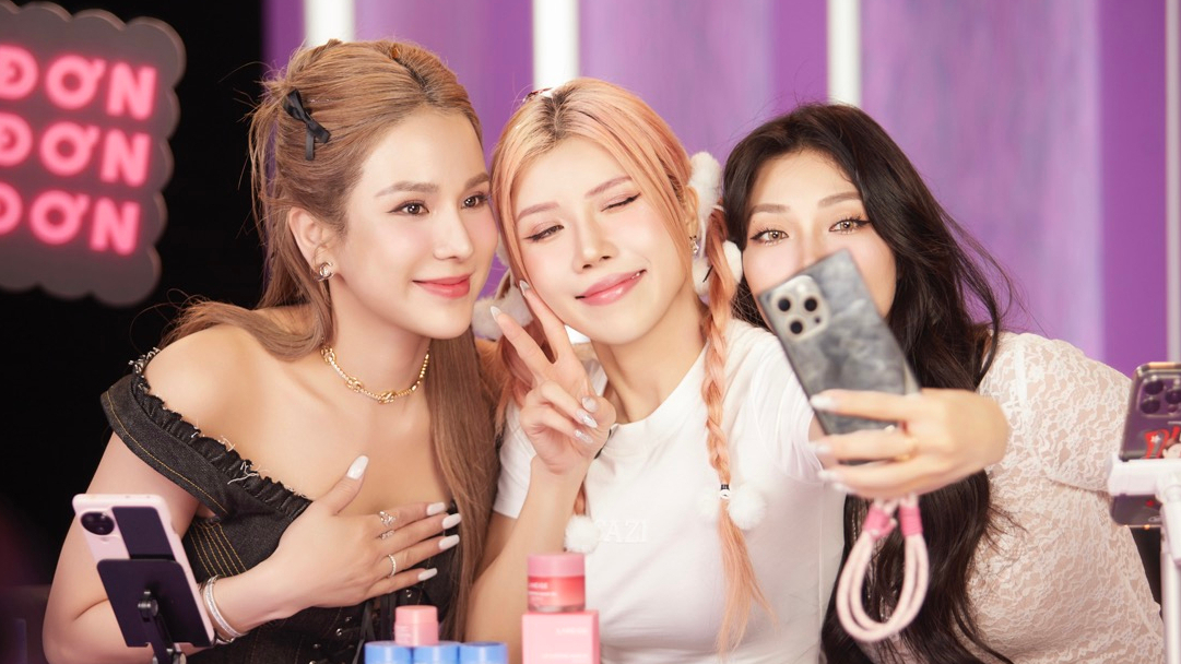 Diệp Lâm Anh cán mốc gần 36 tỷ trong phiên live “Thương vụ triệu đô”