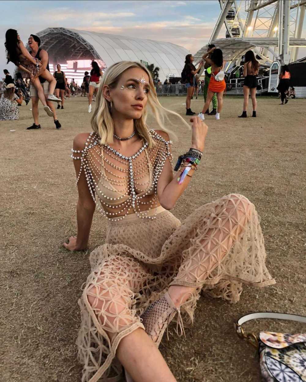 Lễ hội âm nhạc Coachella thánh đường thời trang của các KOL