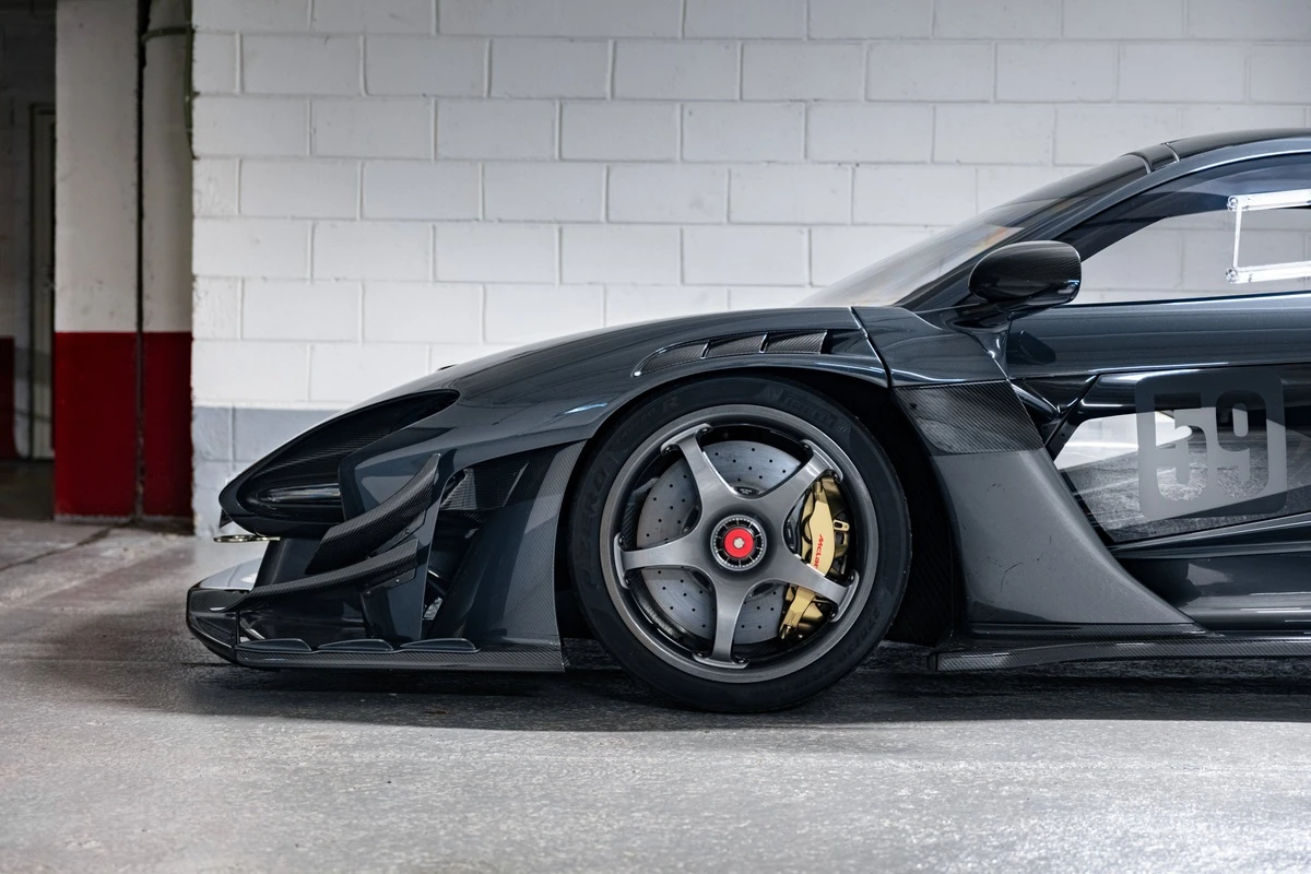 Cận cảnh siêu xe McLaren Senna GTR độc nhất thế giới