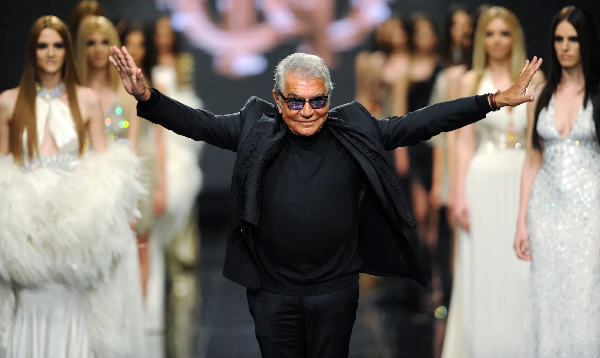 Roberto Cavalli, bậc thầy về họa tiết qua đời ở tuổi 83