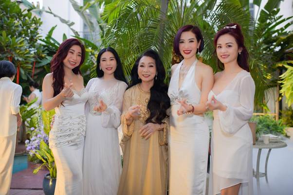 VYC Athemina tổ chức sự kiện ra mắt ấn tượng hội tụ giới thượng lưu Sài Thành