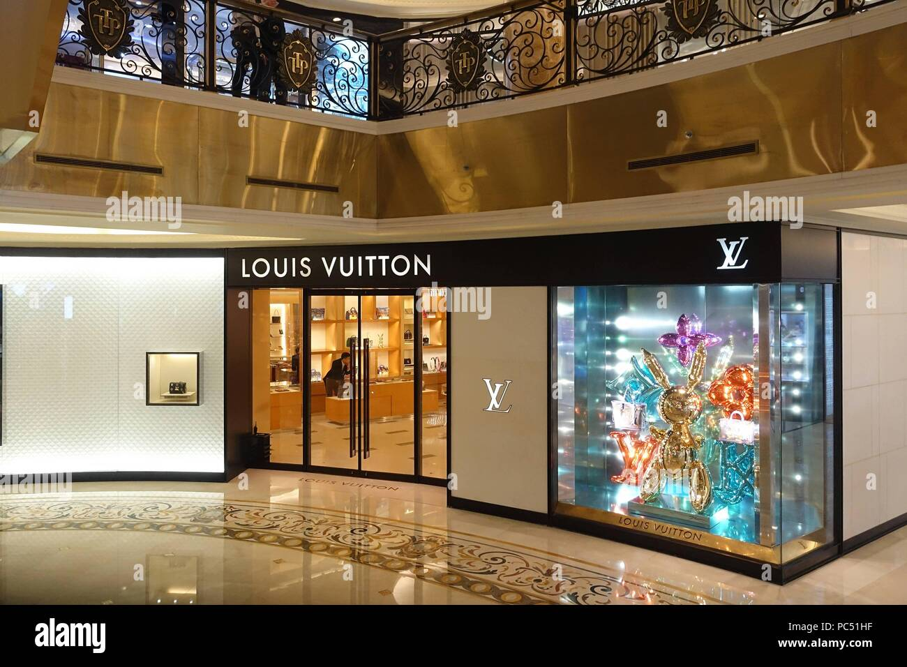 Hermès sắp soán ngôi Louis Vuitton, trở thành hãng xa xỉ nhất