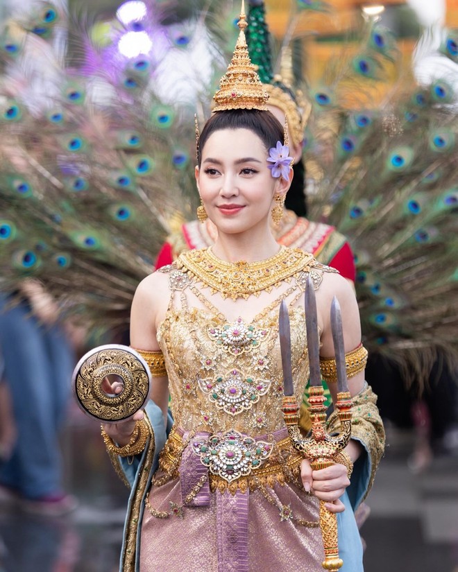 7 nữ thần Songkran 2024 “bất phân thắng bại”