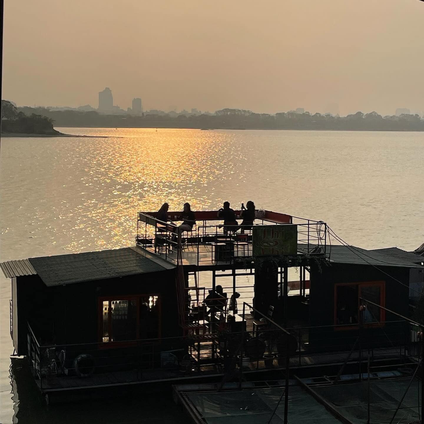 Săn hoàng hôn tại Hà Nội