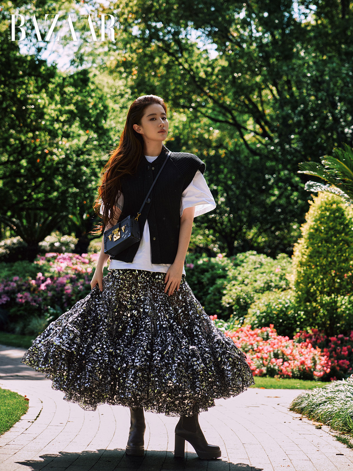 Lưu Diệc Phi, Châu Đông Vũ tham dự show Louis Vuitton ở Thượng Hải
