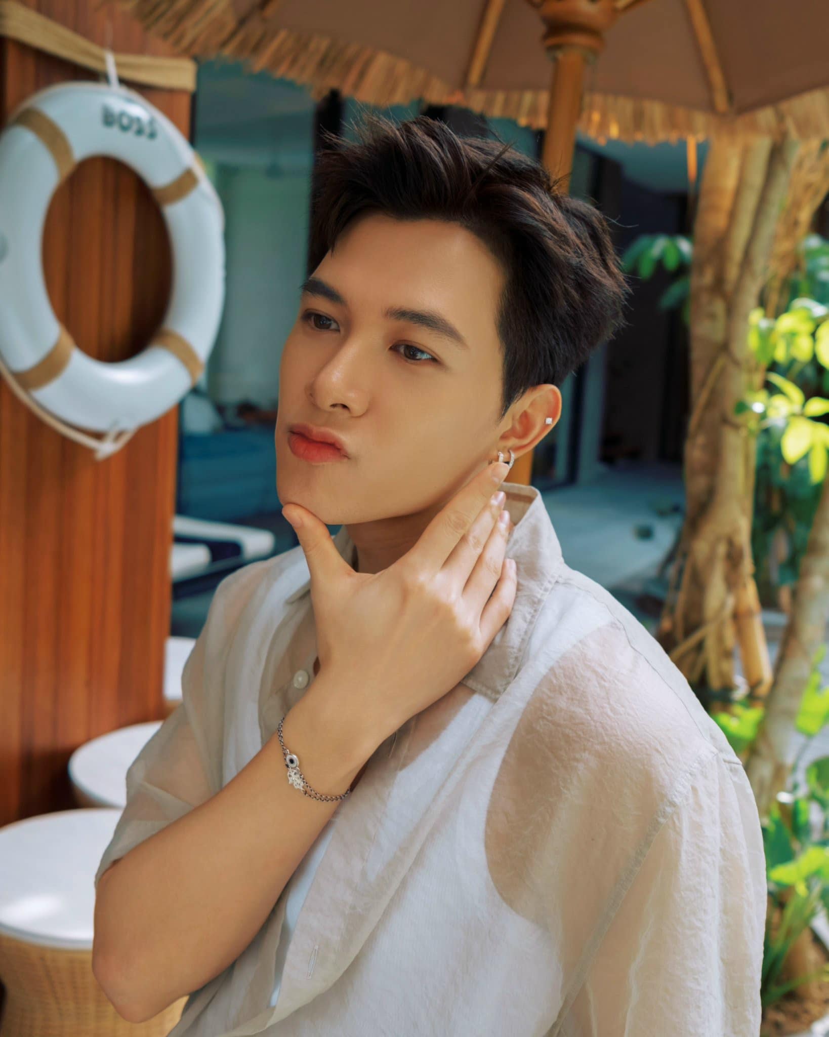 Anh trai say hi