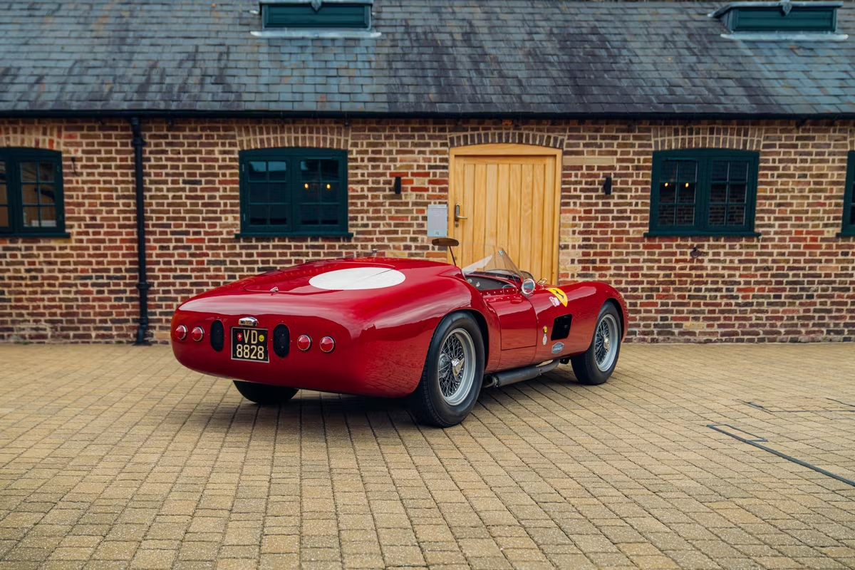 Mẫu xe Cegga 002/60 - Vinh danh huyền thoại Ferrari 250 Testa Rossa