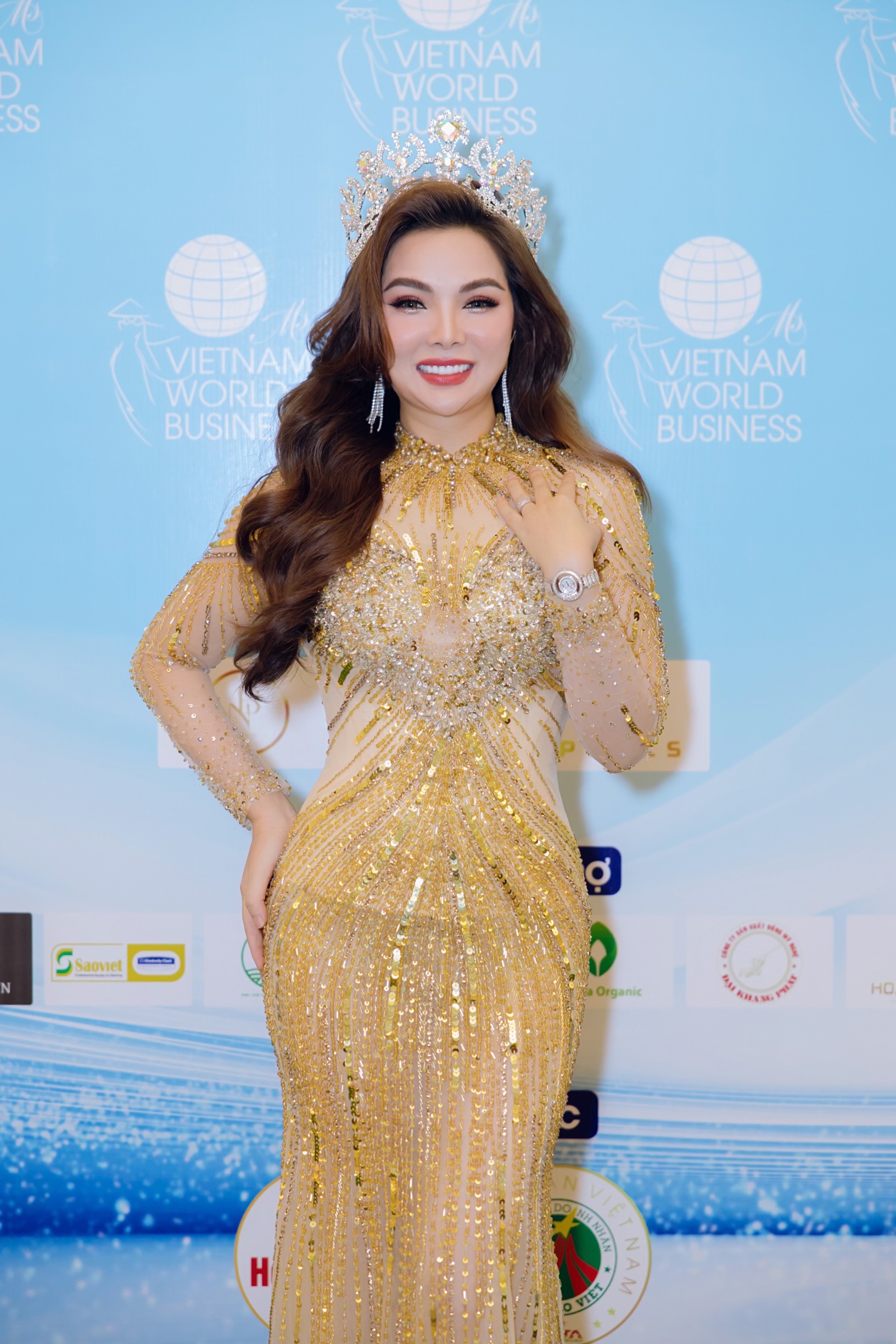 Hoa hậu Ngọc Trang khoe sắc ngày càng rạng rỡ