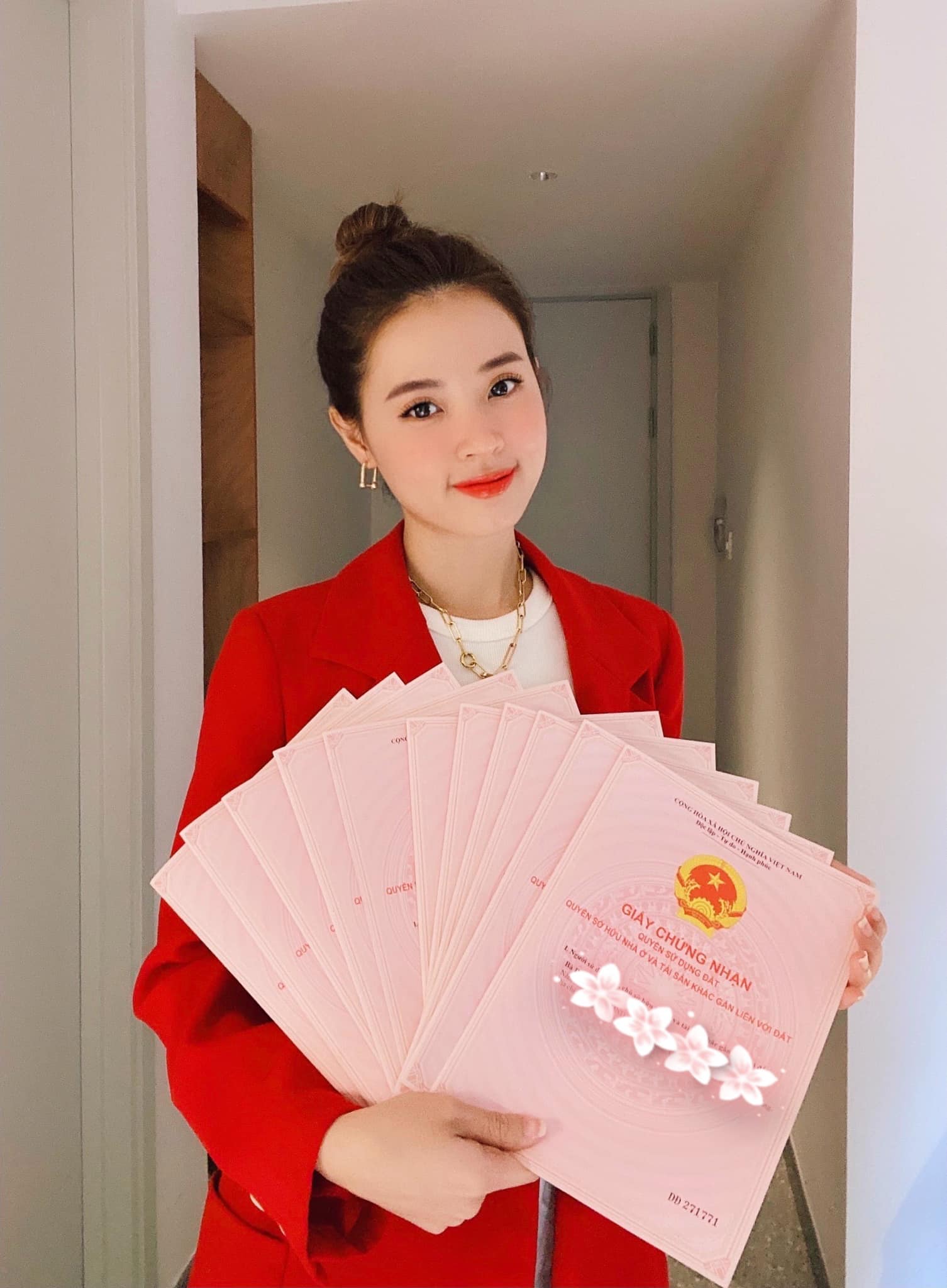 Chồng Midu là ai