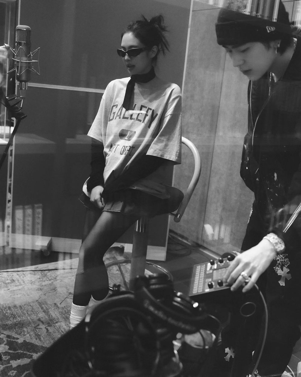 Zico hé lộ hậu trường thực hiện đĩa đơn Spot! cùng Jennie
