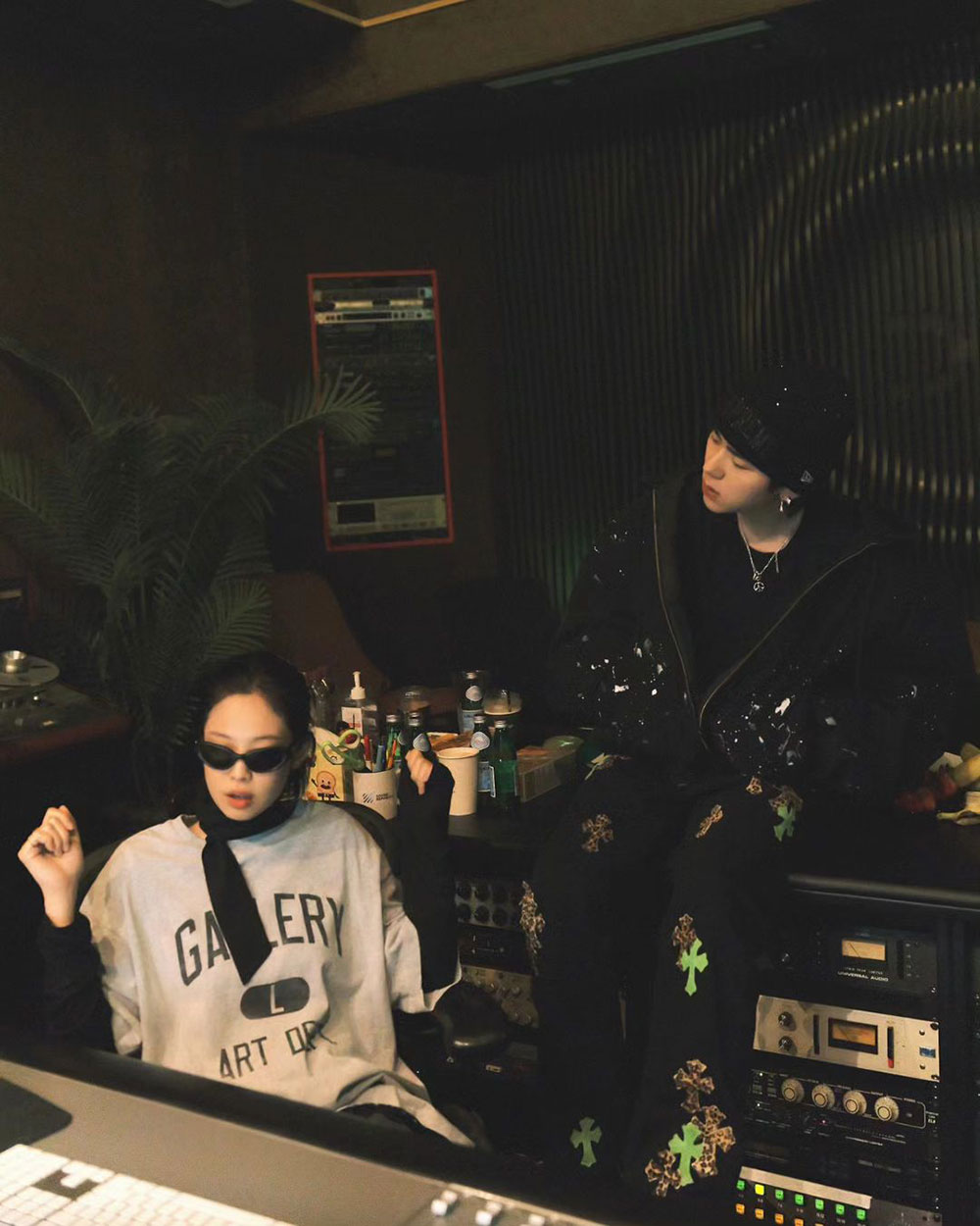 Zico hé lộ hậu trường thực hiện đĩa đơn Spot! cùng Jennie
