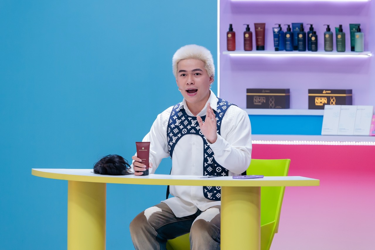 Diệp Lâm Anh cứu học trò bằng vé vàng, Call Me Duy chốt đơn ngay