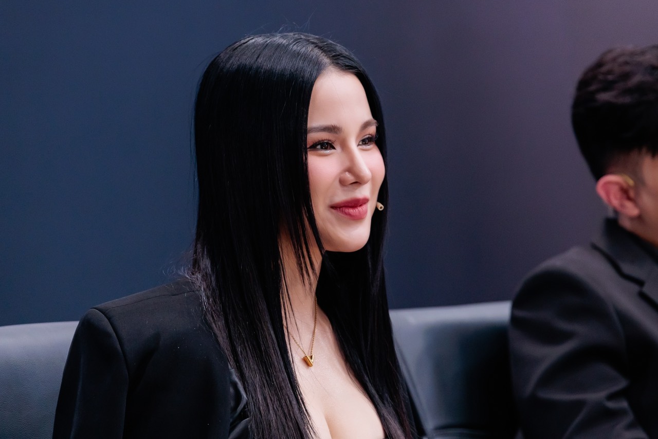 Diệp Lâm Anh cứu học trò bằng vé vàng, Call Me Duy chốt đơn ngay