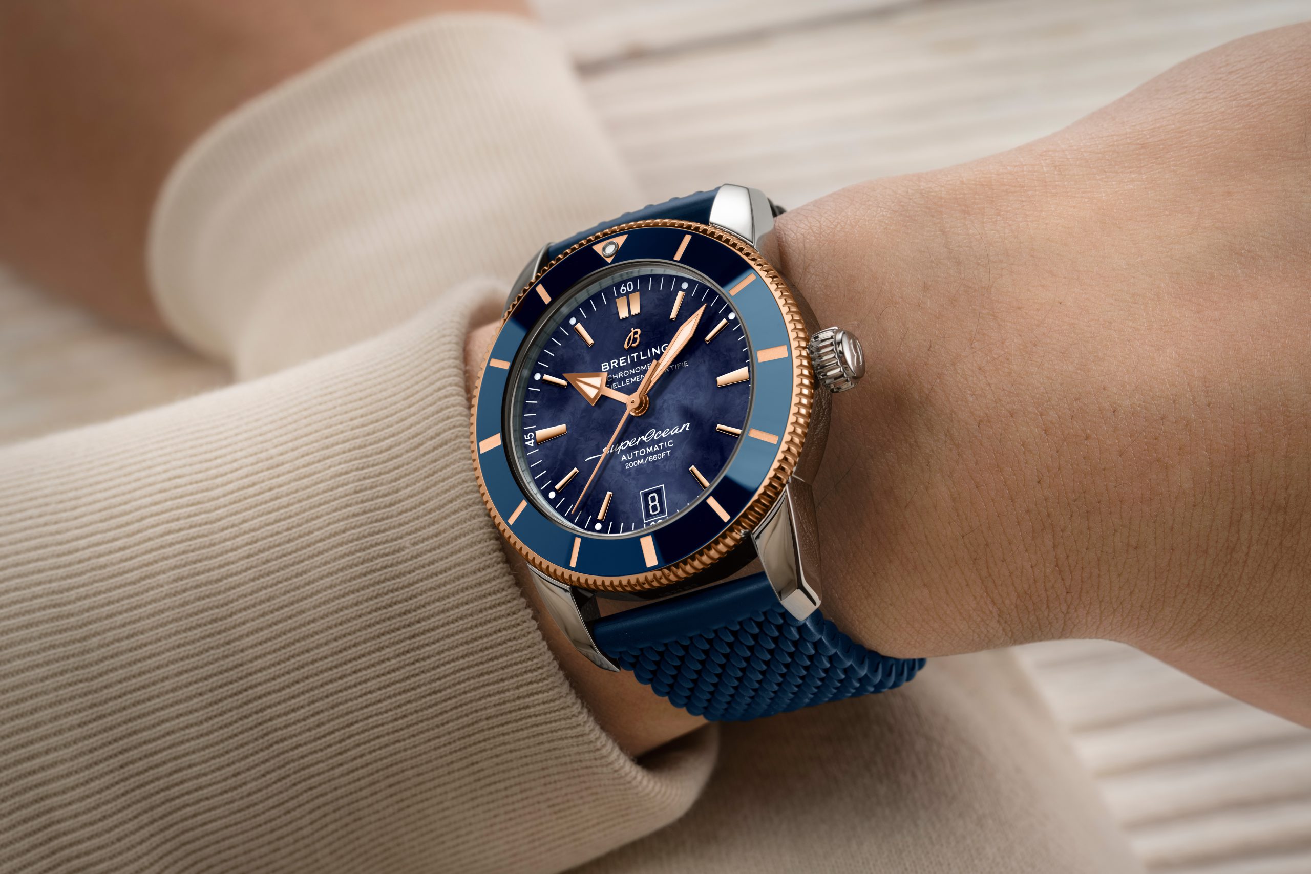 Breitling ra phiên bản giới hạn của BST Superocean Heritage B20 42mm