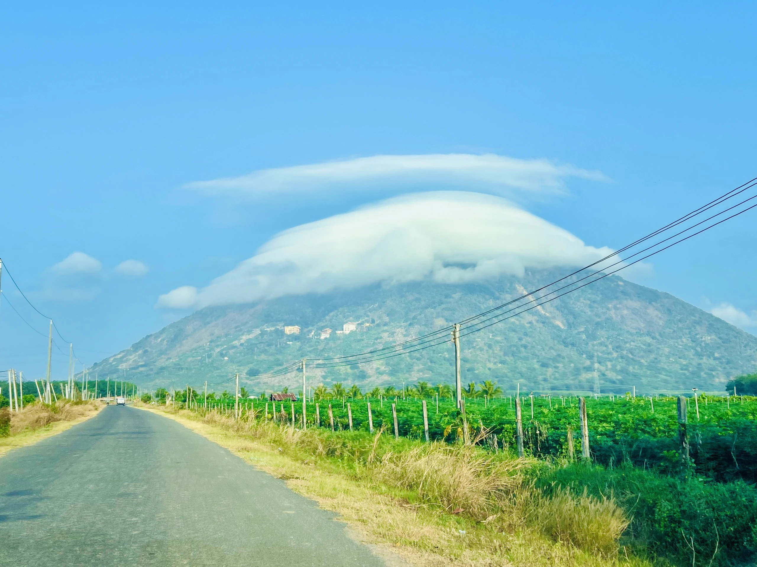 Núi Bà Đen