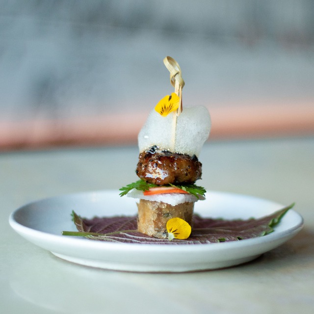 Bữa ăn đắt đỏ tại nhà hàng sao Michelin duy nhất ở TP.HCM.