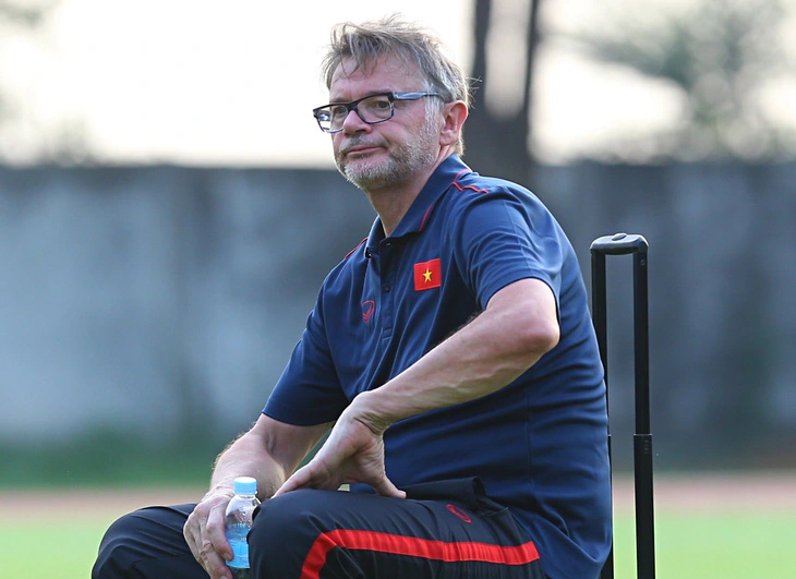 HLV Troussier chính thức nói lời chia tay bóng đá Việt Nam