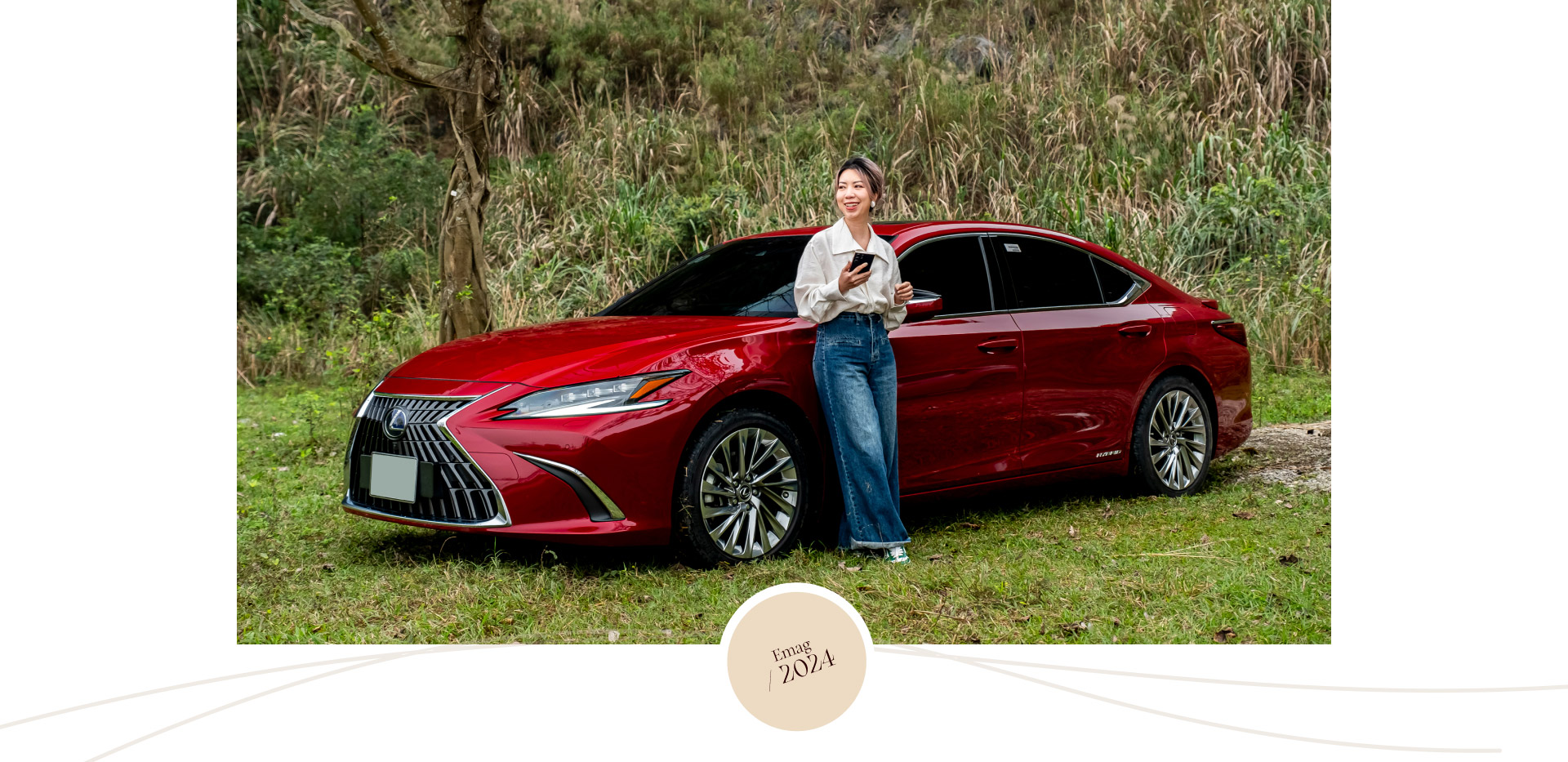 Trải nghiệm Lexus ES300h "sang xịn min" cùng CEO Hà Linh