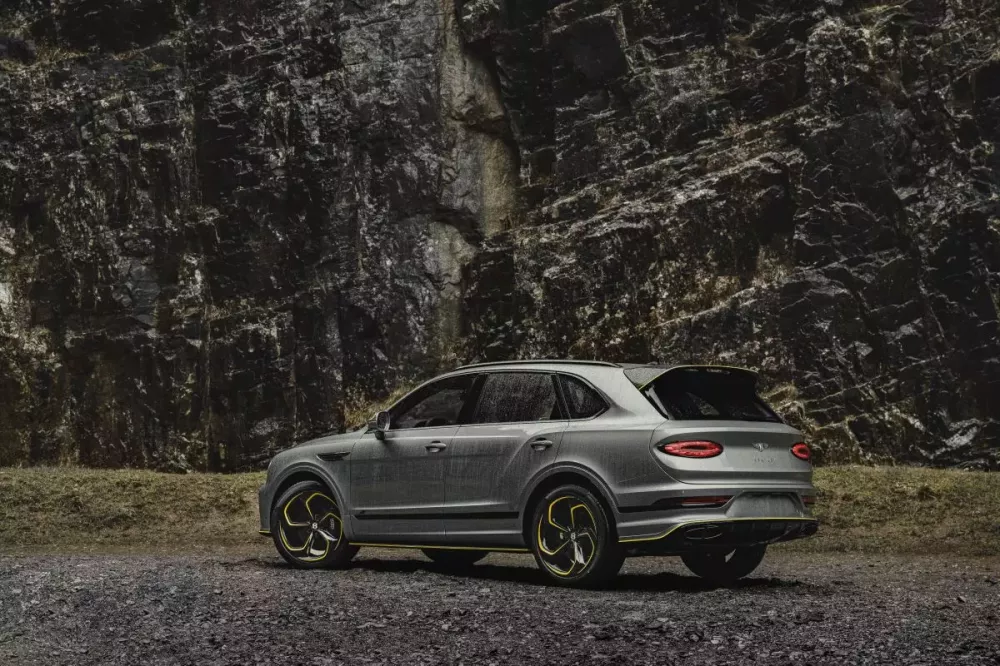 Bentley Bentayga S Umbra duy nhất tại Việt Nam, giá từ 14,6 tỷ đồng